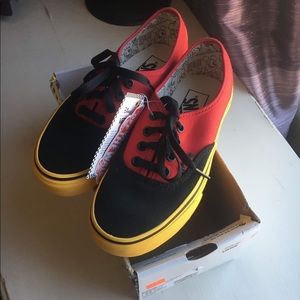 Vans Disney Mickey K 3.5 Authentic